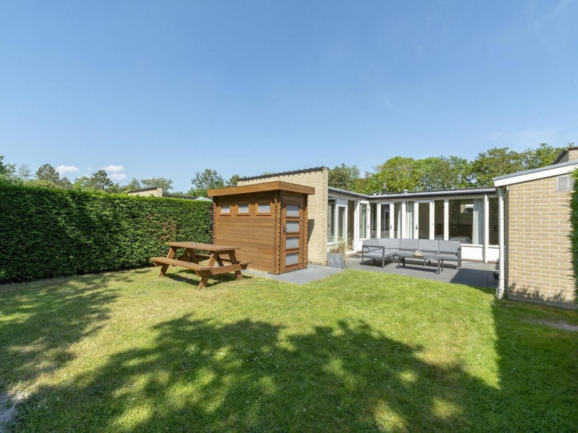 Contemporary Bungalow With Garden Sint Maartensvlotbrug 外观 照片